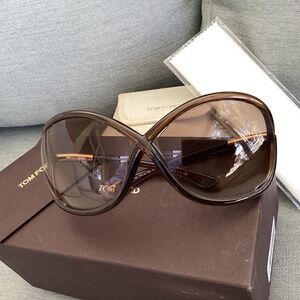 Tom ford brown sunglasses